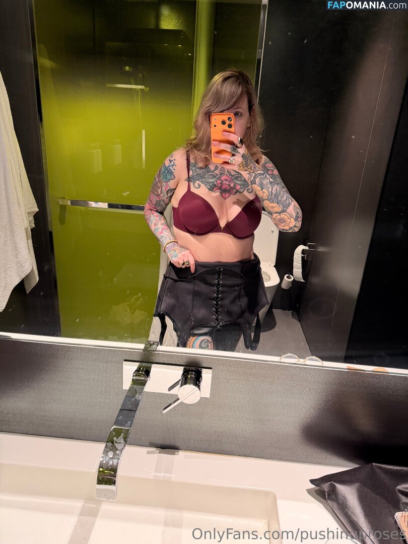 PushingUpRoses / https: / pushinuproses Naken OnlyFans  Läckta Foto #363