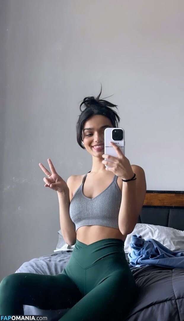 Rachel Zegler / rachelzegler / rachmariexoxo Naken OnlyFans  Läckta Foto #866