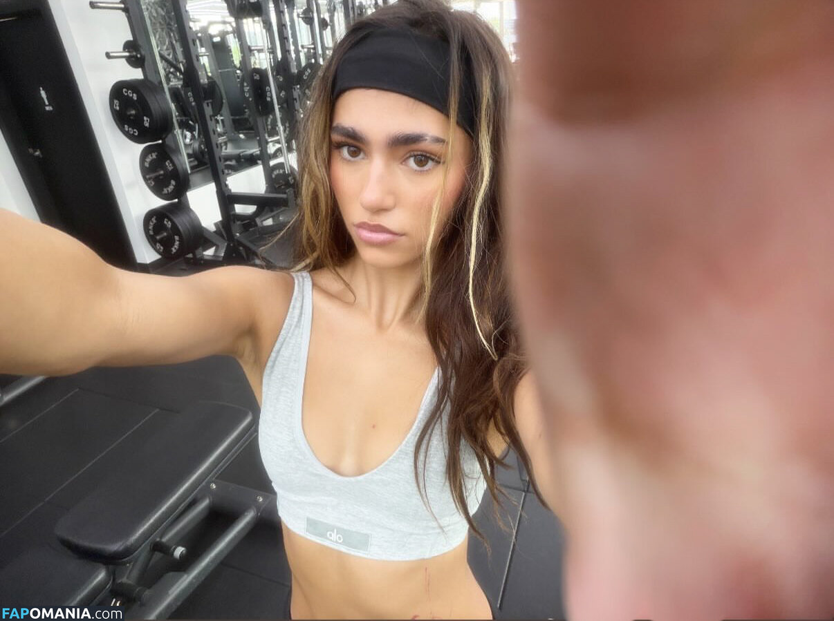 Rayna V / https: / raynaroseetv / raynavallandingham / raynavham Naken OnlyFans  Läckta Foto #4