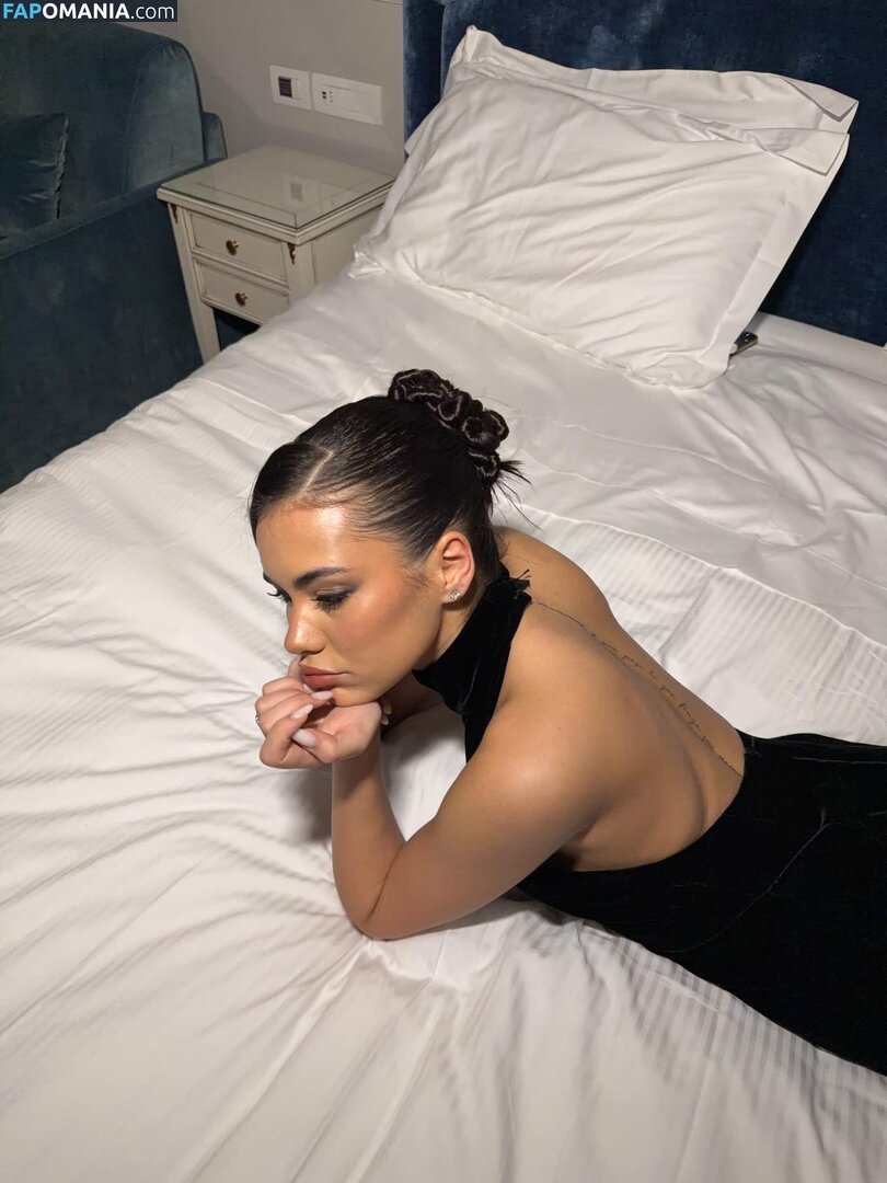 Rebecca Parziale / rebecca.parziale Naken OnlyFans  Läckta Foto #4