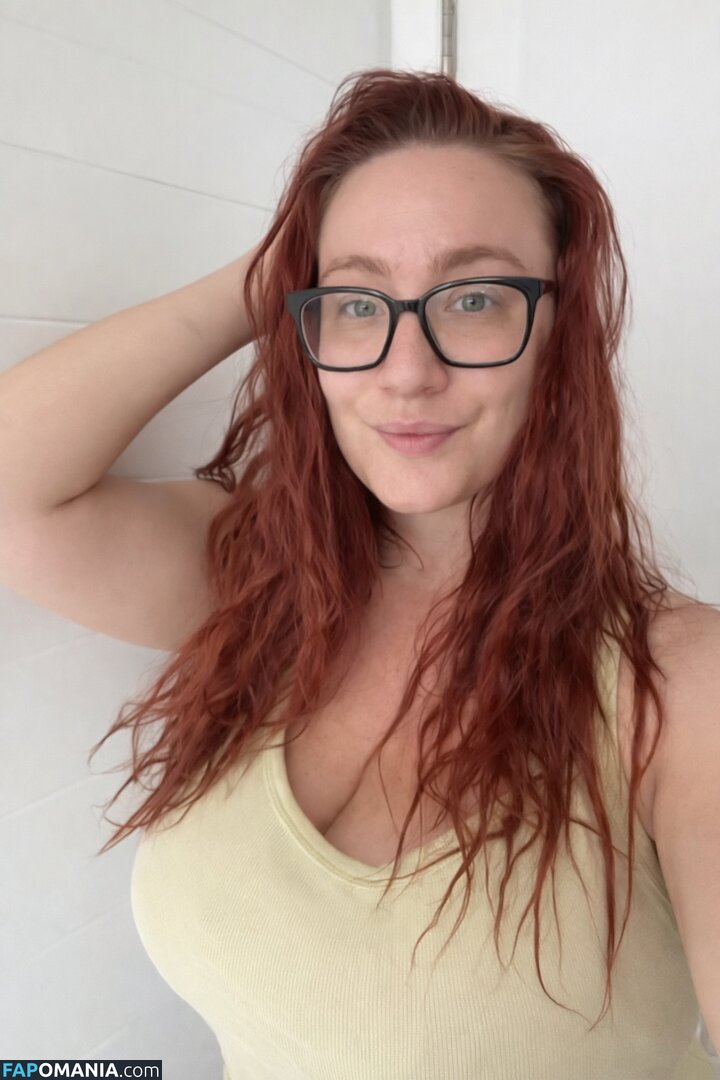 ChicksWithFics / RefashionedHippie Naken OnlyFans  Läckta Foto #1