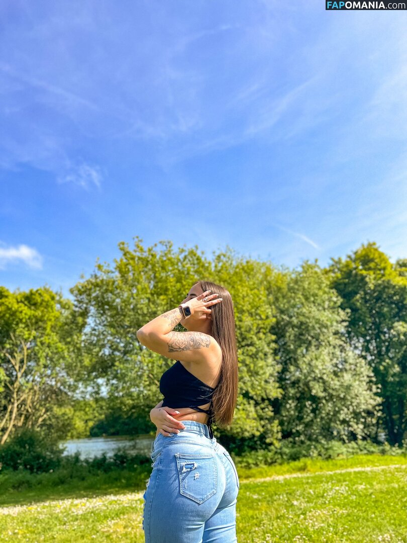 Renata Ramos / https: / renataramos._ Naken OnlyFans  Läckta Foto #2