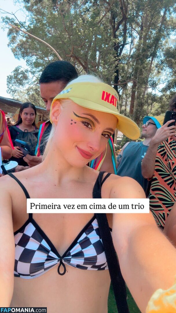 Renata Schneider / renata.c.schneider Naken OnlyFans  Läckta Foto #7