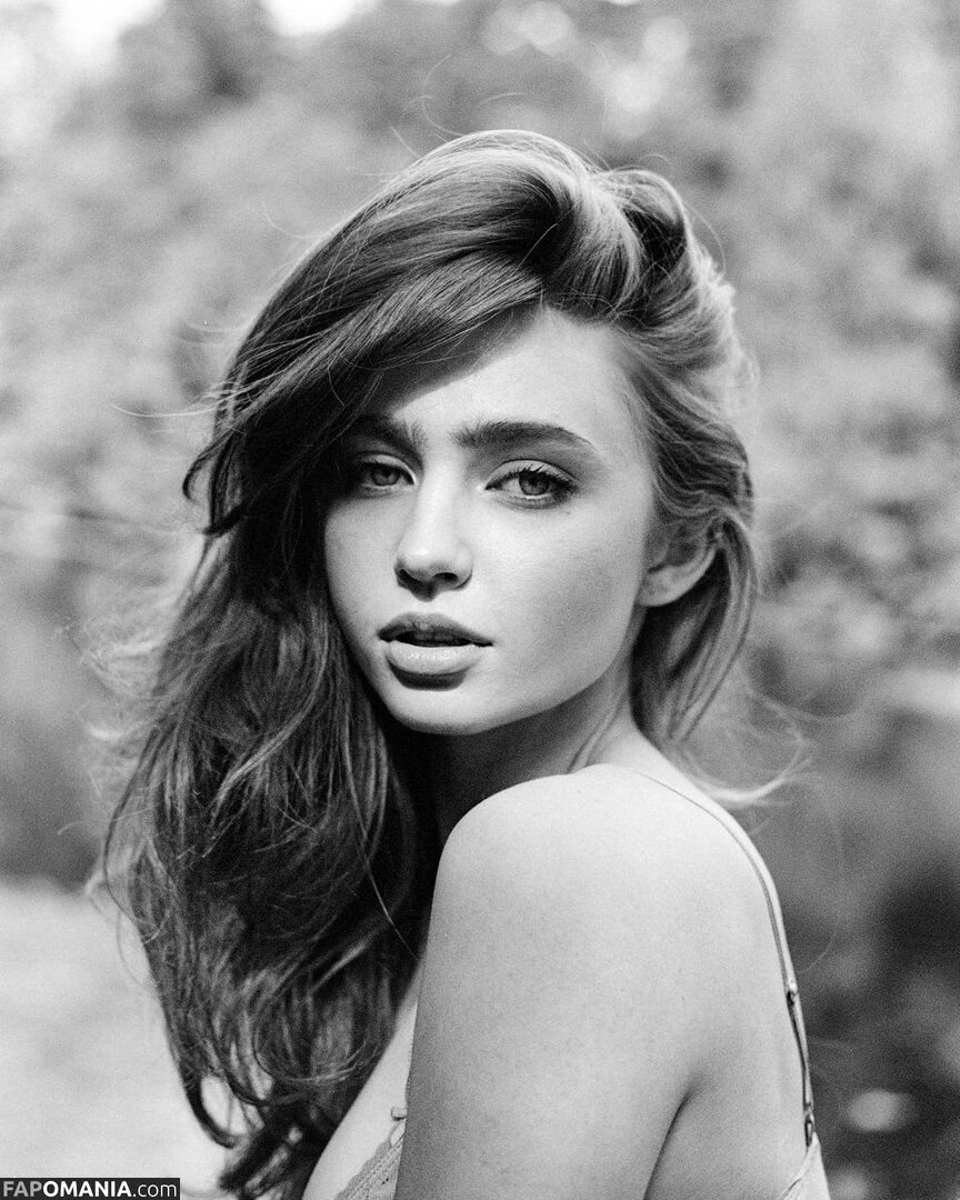 Renata Ri / Renatarii / renata_ri / renatarrii Naken OnlyFans  Läckta Foto #710