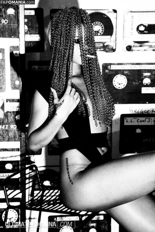 Rihanna Naken OnlyFans  Läckta Foto #15