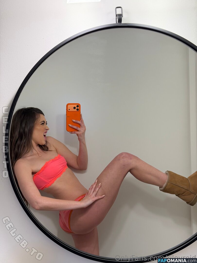Riley Reid / RileyReidTikTok / hellorileyreid / rileyreidx3 Naken OnlyFans  Läckta Foto #4