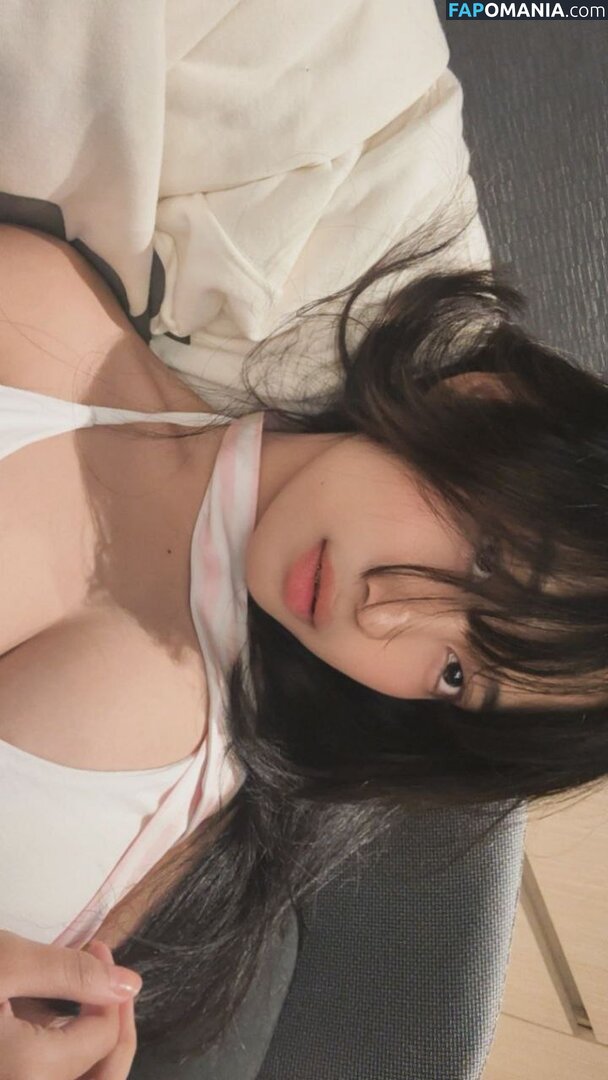 https: / notriissaaa / risaatjan Naken OnlyFans  Läckta Foto #17