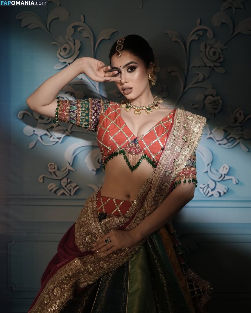 Riva Arora / https: / riva.arora.1 / riva.aroraofficial / rivarora_ Naken OnlyFans  Läckta Foto #3