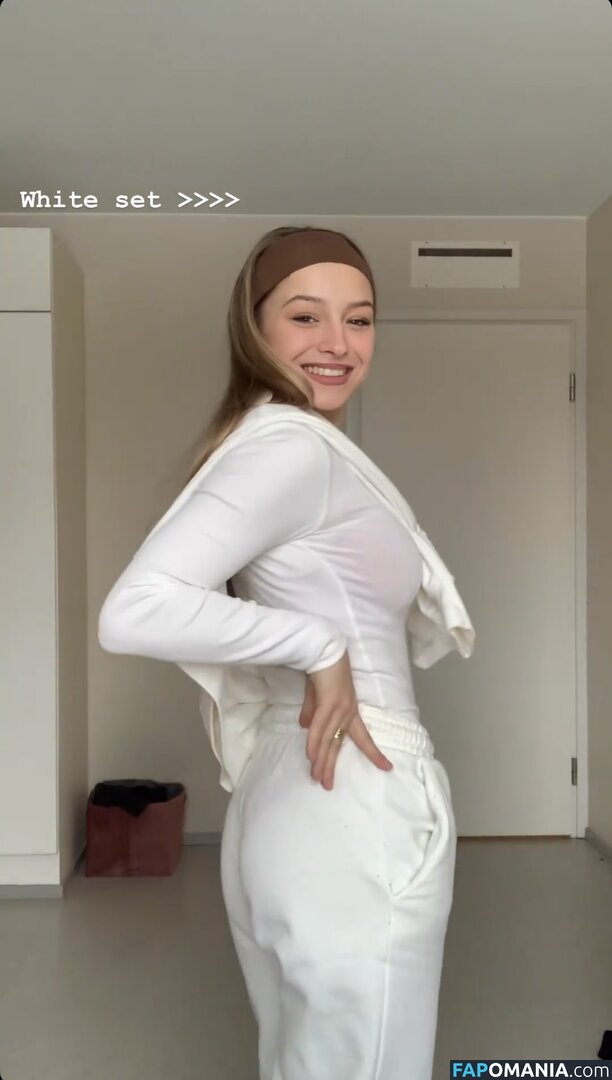Romane Salvetti / romane_slvt Naken OnlyFans  Läckta Foto #4