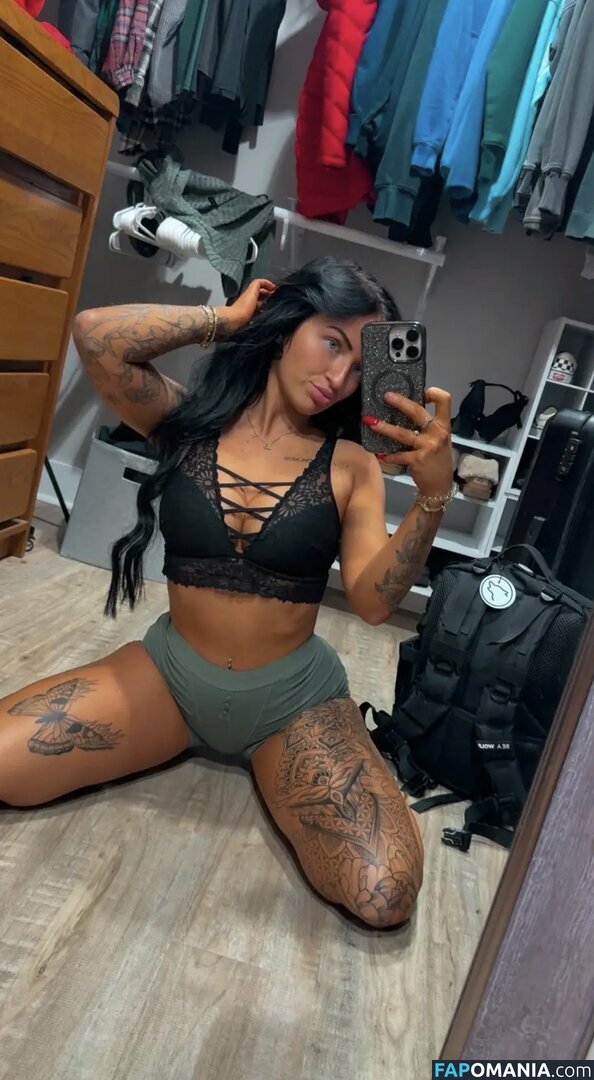 Petitetattedplati / Ronika Eskins / ronika_eskins Naken OnlyFans  Läckta Foto #8