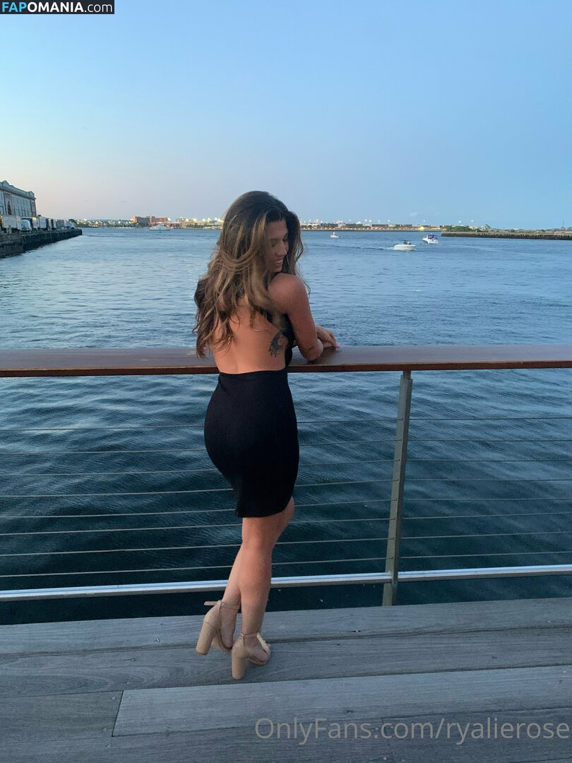 ryalierose / rylierose_xo Naken OnlyFans  Läckta Foto #85