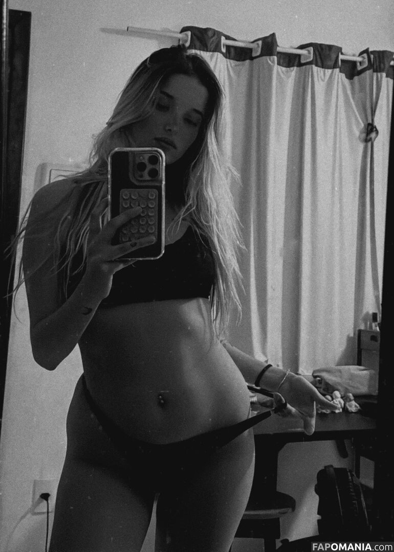 saavedragi Naken OnlyFans  Läckta Foto #4