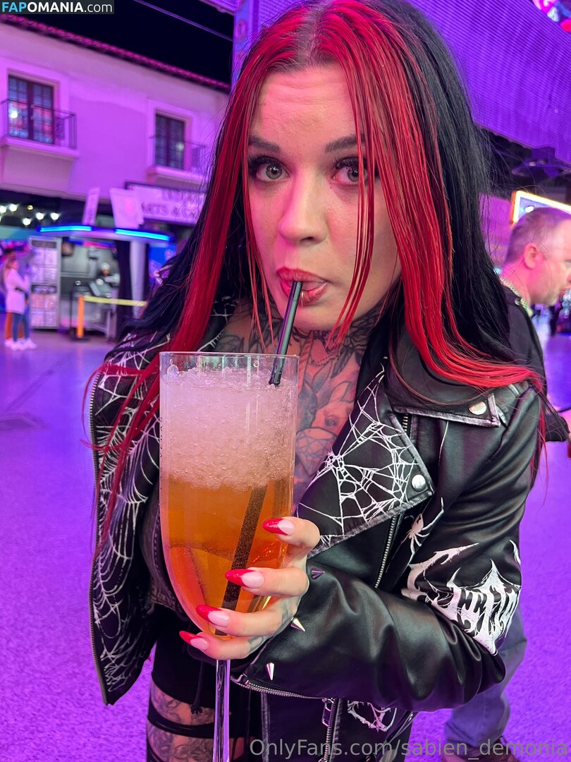 Sabien Demonia / sabien_demonia / sabiendemoniaofficial Naken OnlyFans  Läckta Foto #72