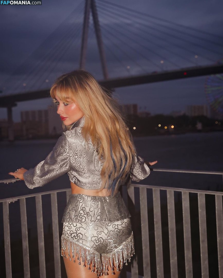 Sabrina Carpenter / https: / sabrinacarpenter Naken OnlyFans  Läckta Foto #90