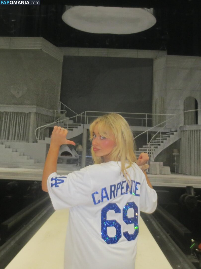 Sabrina Carpenter / https: / sabrinacarpenter Naken OnlyFans  Läckta Foto #2487
