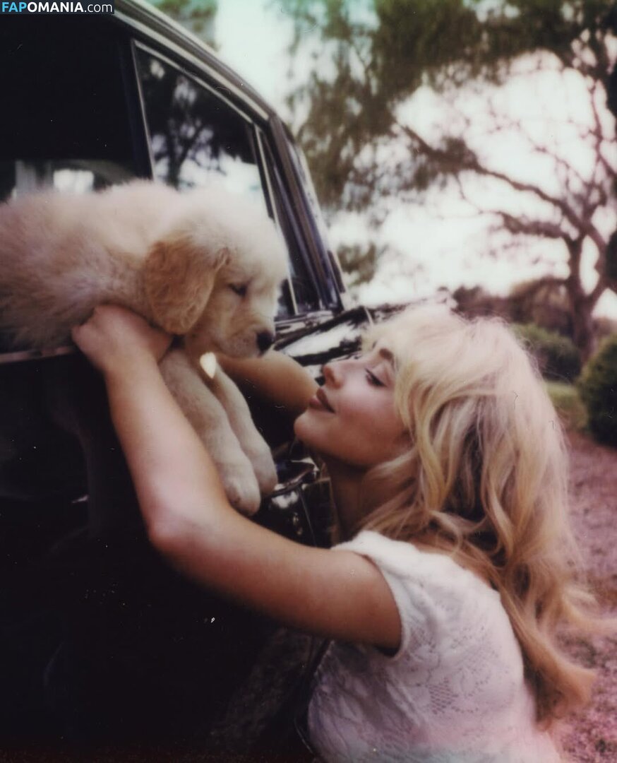 Sabrina Carpenter / https: / sabrinacarpenter Naken OnlyFans  Läckta Foto #2507