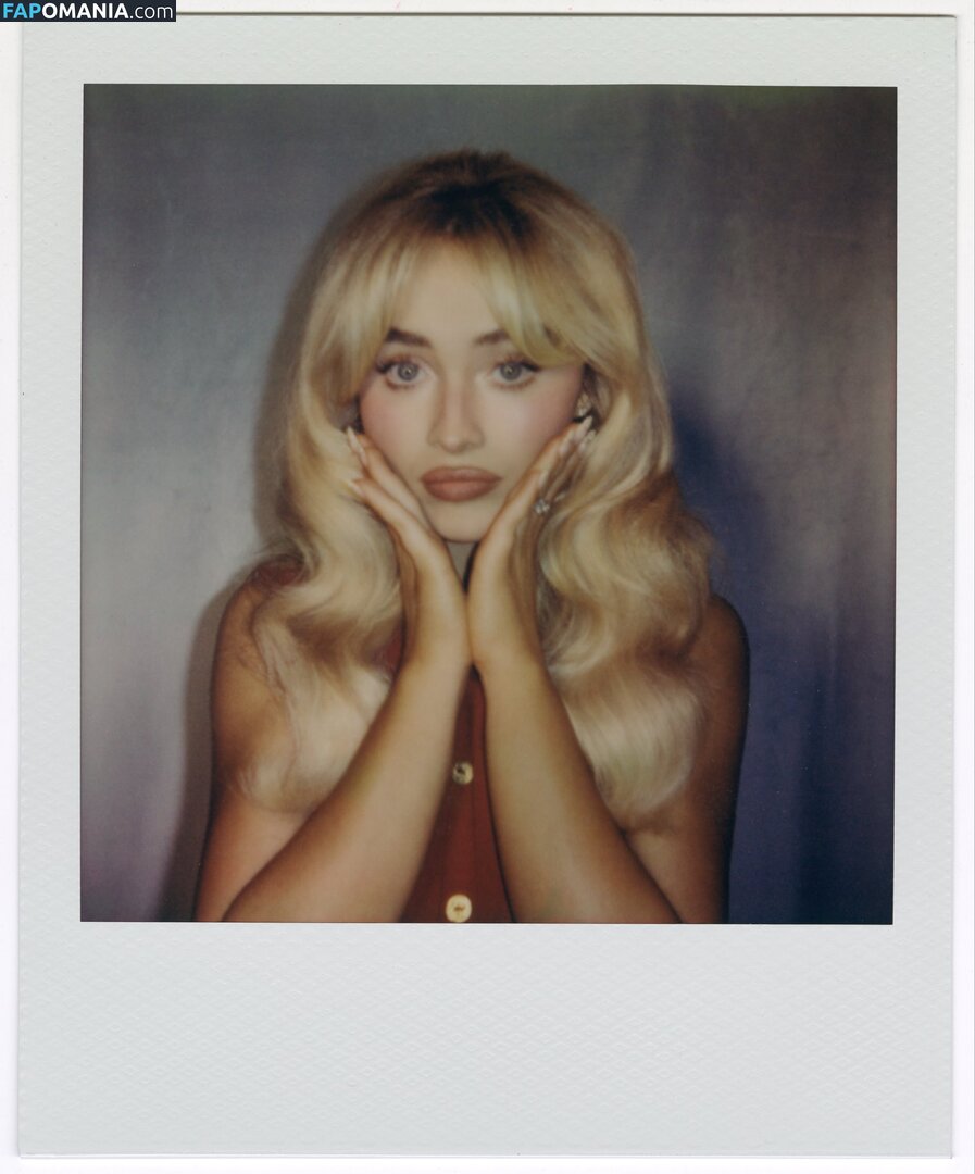 Sabrina Carpenter / https: / sabrinacarpenter Naken OnlyFans  Läckta Foto #2543