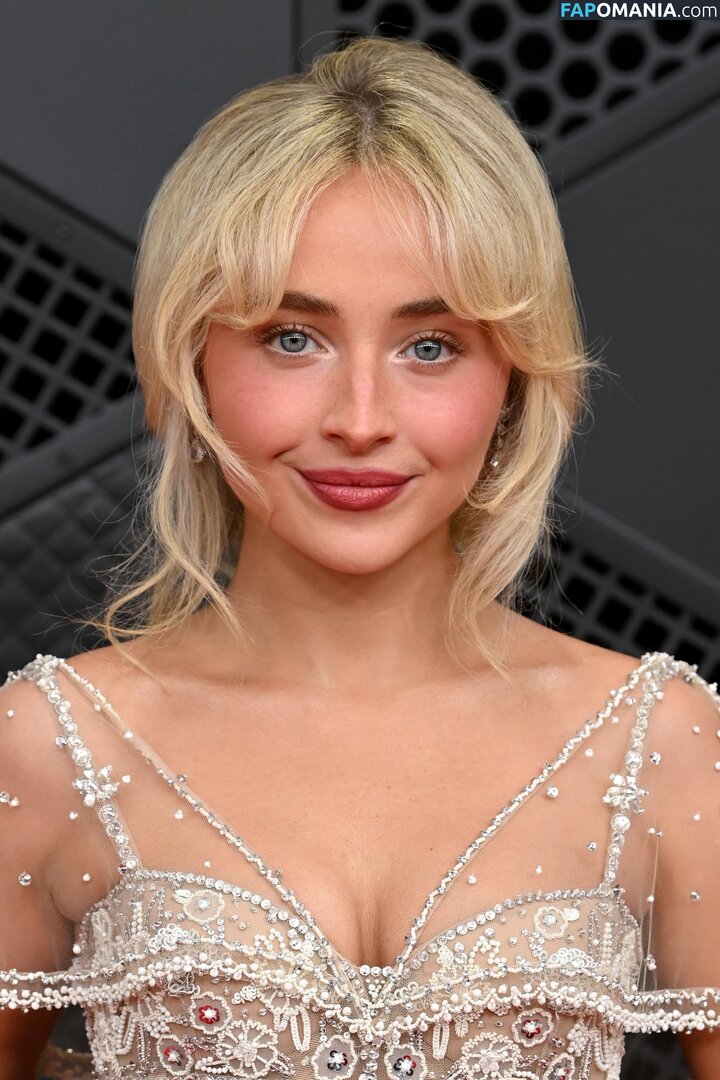 Sabrina Carpenter / https: / sabrinacarpenter Naken OnlyFans  Läckta Foto #2573