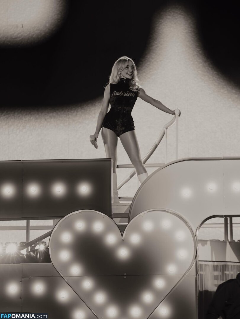 Sabrina Carpenter / https: / sabrinacarpenter Naken OnlyFans  Läckta Foto #2613