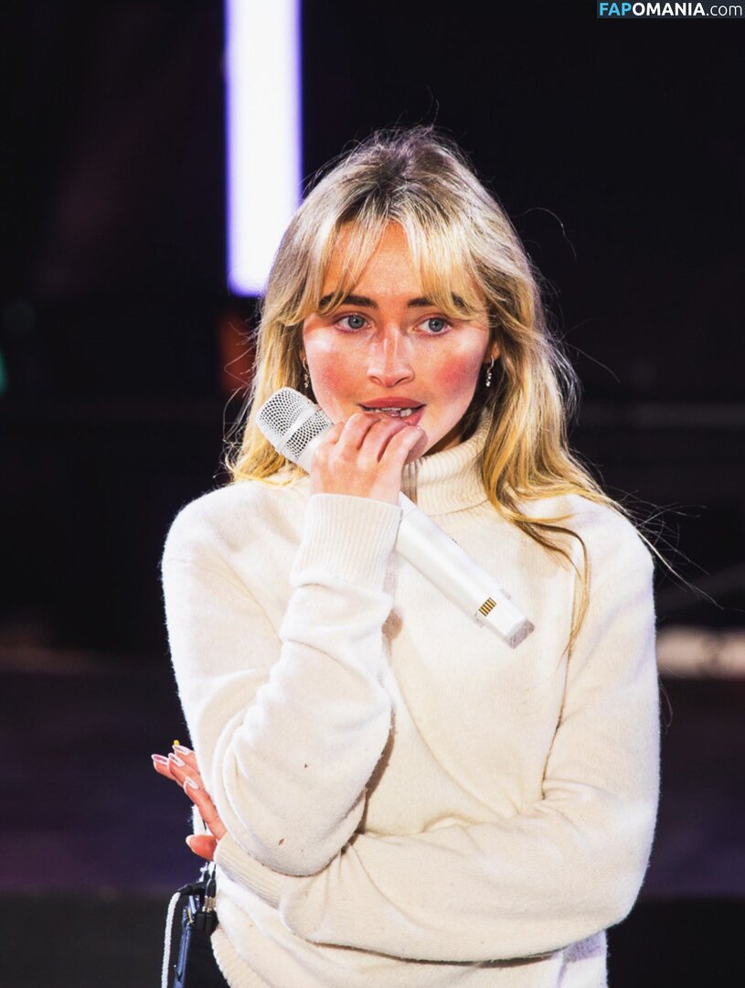 Sabrina Carpenter / https: / sabrinacarpenter Naken OnlyFans  Läckta Foto #2623