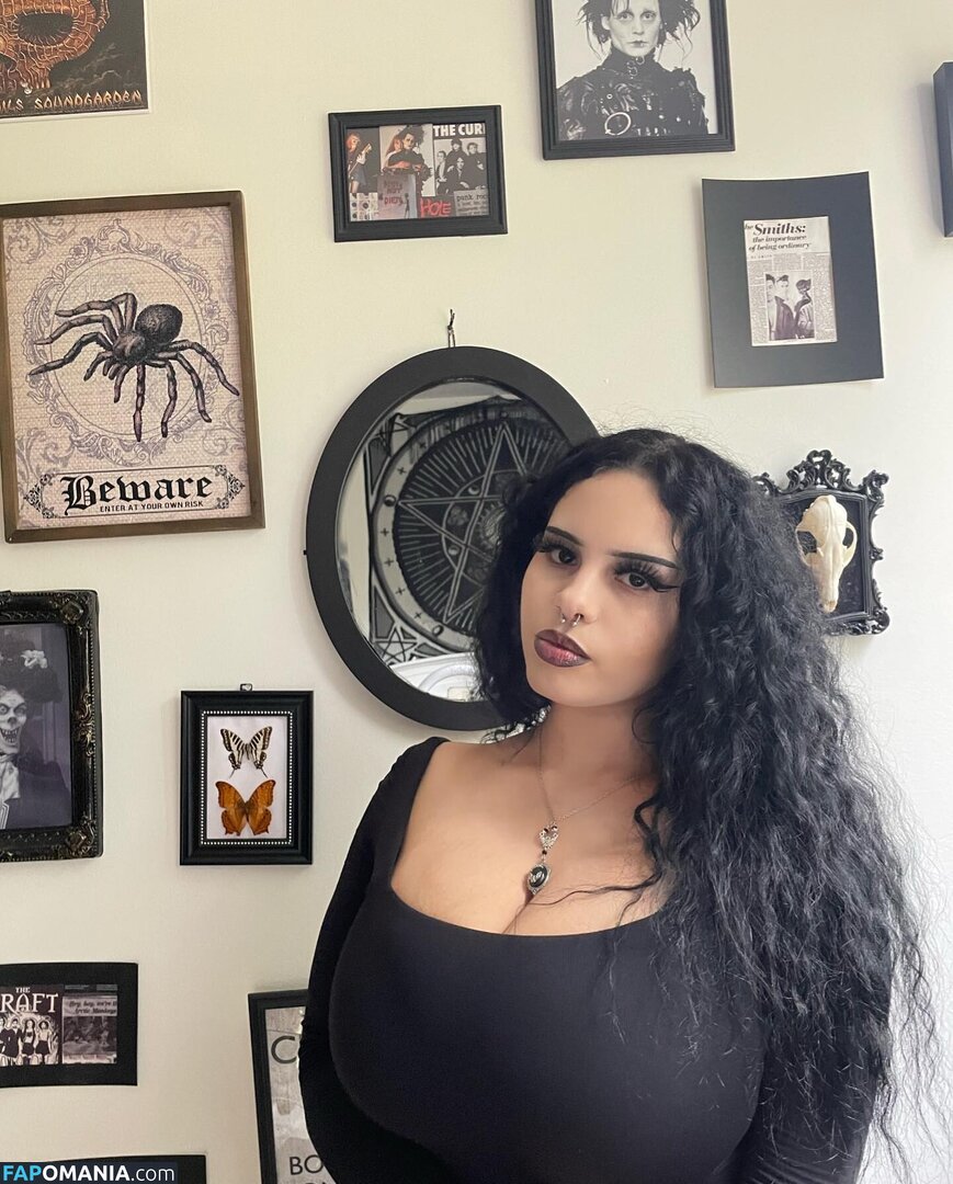 Sadesgrave Naken OnlyFans  Läckta Foto #3