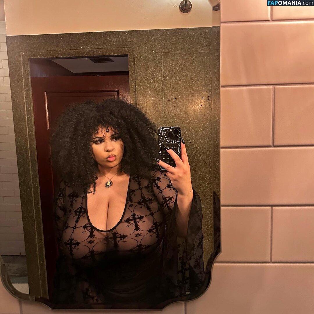 Sadesgrave Naken OnlyFans  Läckta Foto #9
