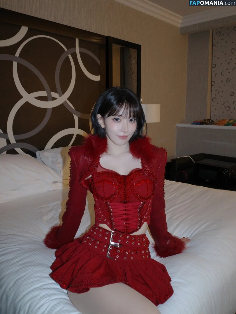 39saku_chan / LESSERAFIM / Sakura Miyawaki 宮脇 咲良 Naken OnlyFans  Läckta Foto #13