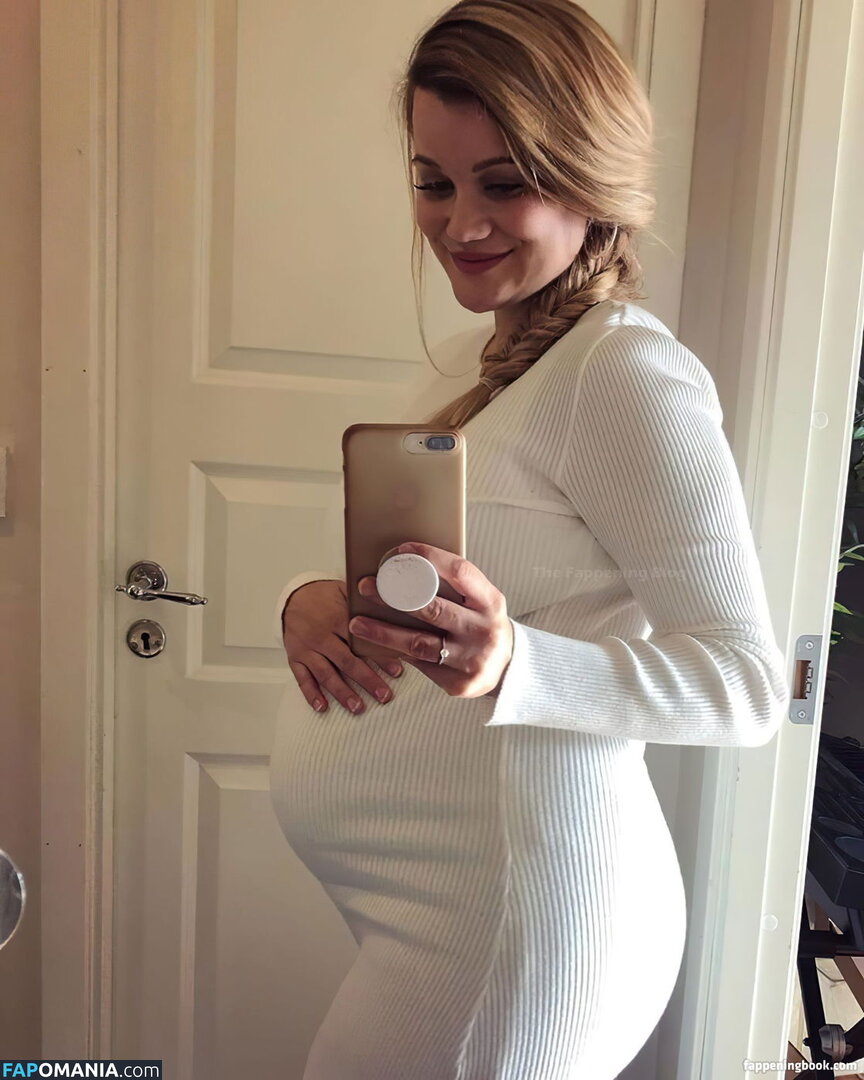 Sandra Lyng Naken OnlyFans  Läckta Foto #5