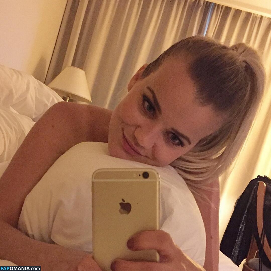 Sandra Lyng Naken OnlyFans  Läckta Foto #17