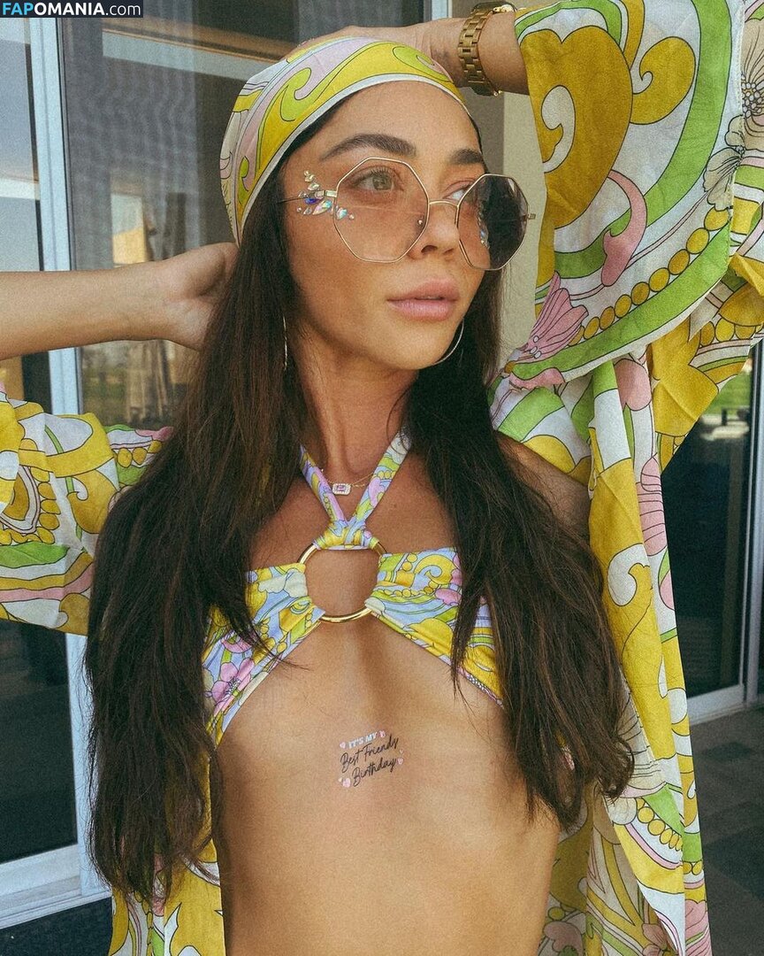 Sara Hyland Naken OnlyFans  Läckta Foto #9
