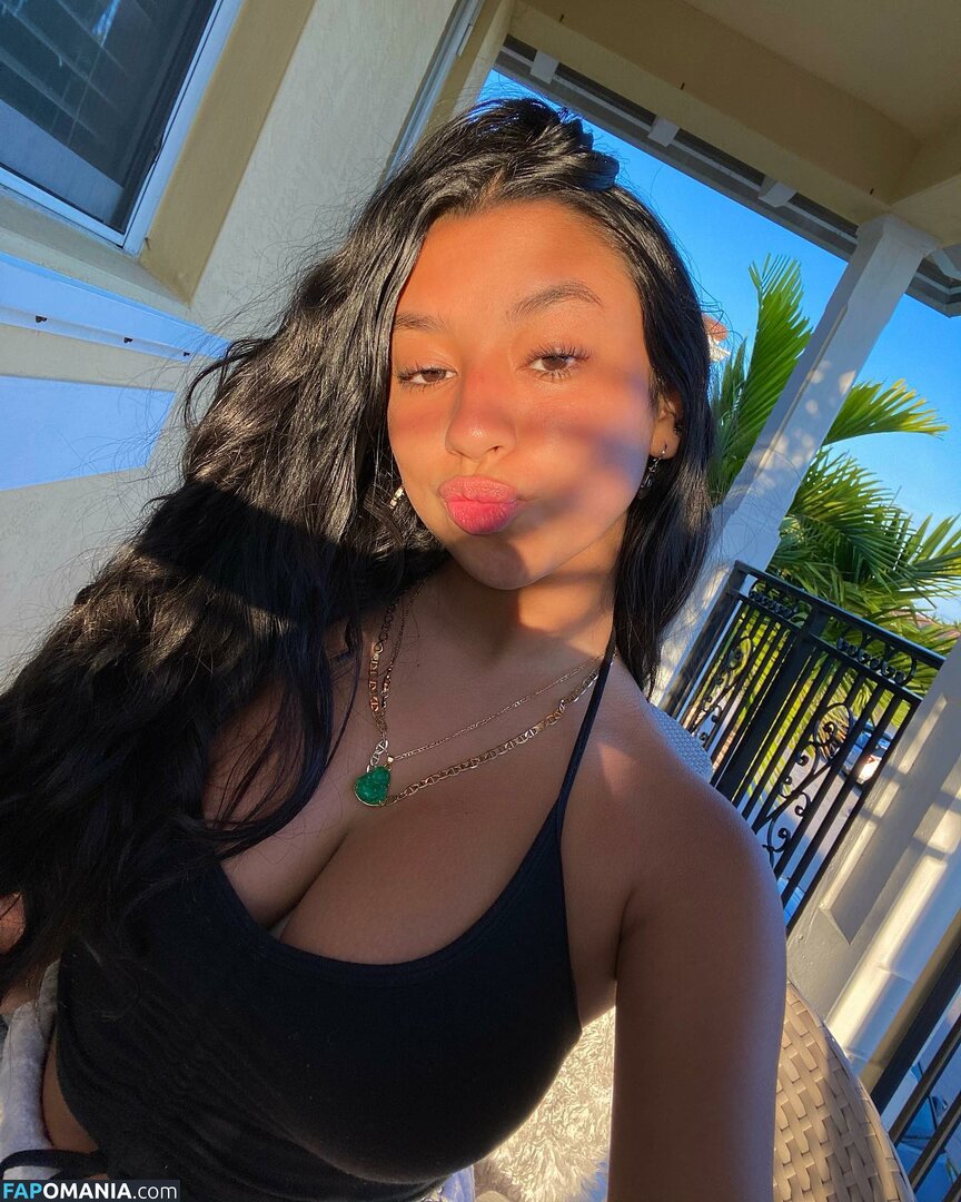 Sari Naken OnlyFans  Läckta Foto #13