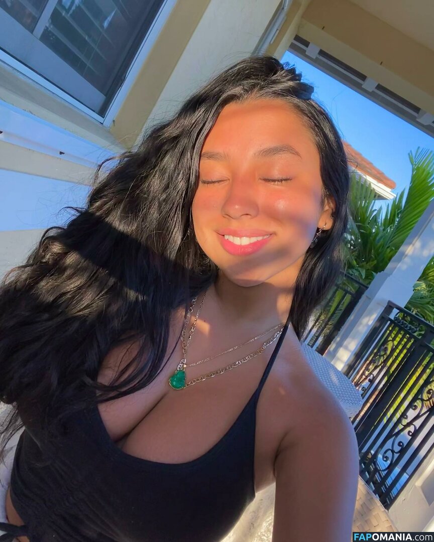 Sari Naken OnlyFans  Läckta Foto #14