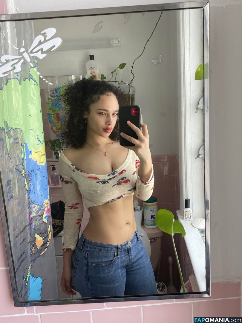 Sarina / svrinx Naken OnlyFans  Läckta Foto #60