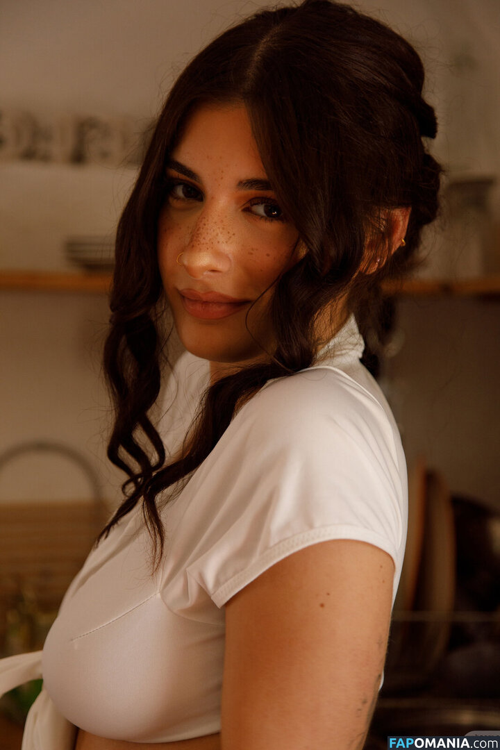 Sary Gimalda Naken OnlyFans  Läckta Foto #12