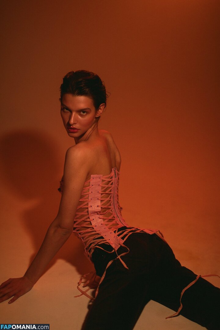 Sasha Zotova / shuzolotova Naken OnlyFans  Läckta Foto #5