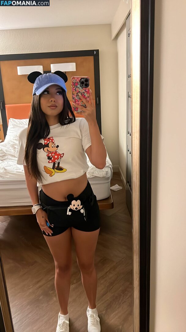 SassySounds ASMR / SassysoundsASMR / sassyselenaaaa / selenaaasasmr Naken OnlyFans  Läckta Foto #11