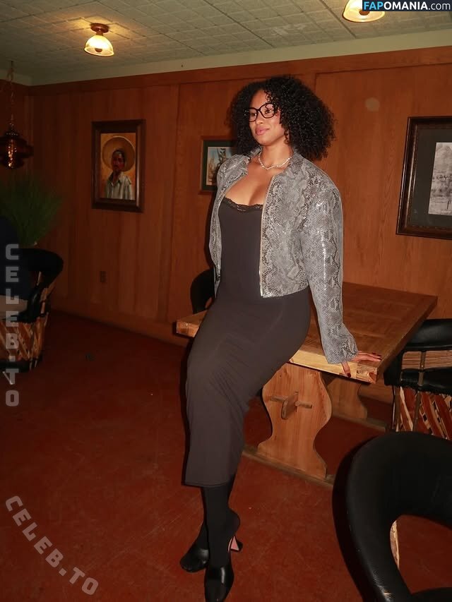 Satou Sabally / satou_sabally Naken OnlyFans  Läckta Foto #3