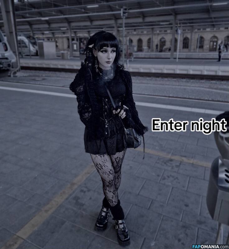 foxynfriendsmadebydesign / scorpionfl0wer / scrtcnt04 Naken OnlyFans  Läckta Foto #3