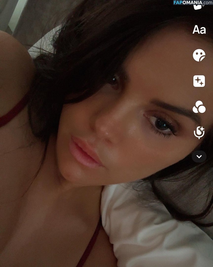 Selena Gomez Naken Läckta Foto #219