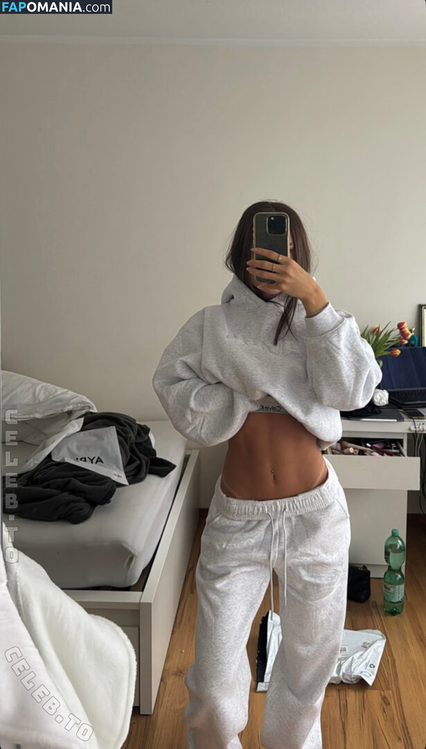 Serra.tzcn Naken OnlyFans  Läckta Foto #1