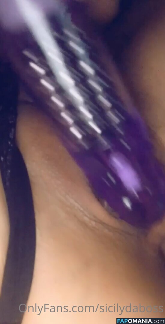 miss_sicily / sicilydaboss Naken OnlyFans  Läckta Foto #3