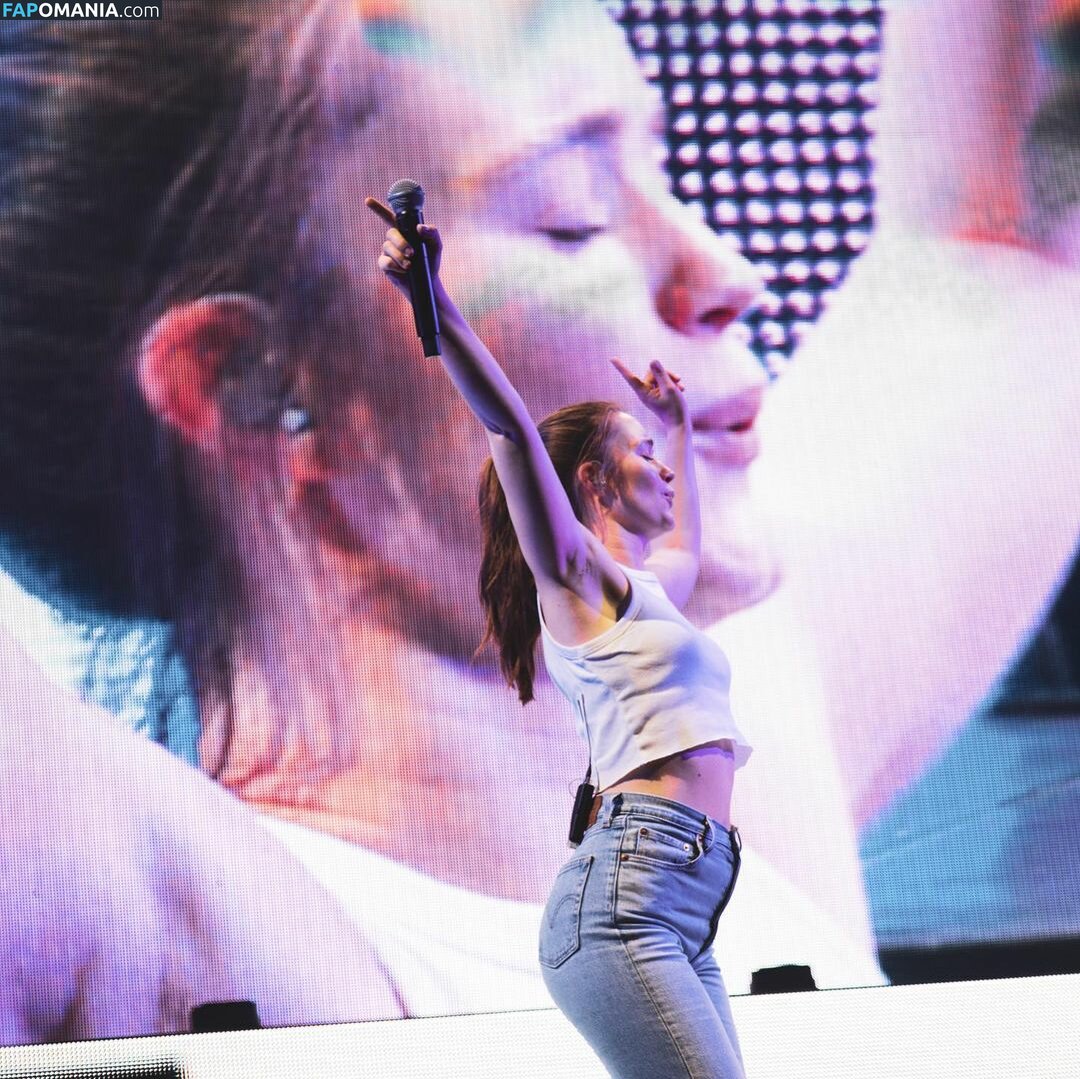 Sigrid / Sigrid Solbakk Raabe / thisissigrid Naken OnlyFans  Läckta Foto #2