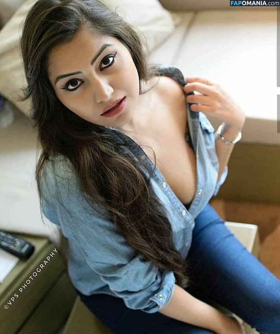 Simran Kaur Hundal Naken OnlyFans  Läckta Foto #2