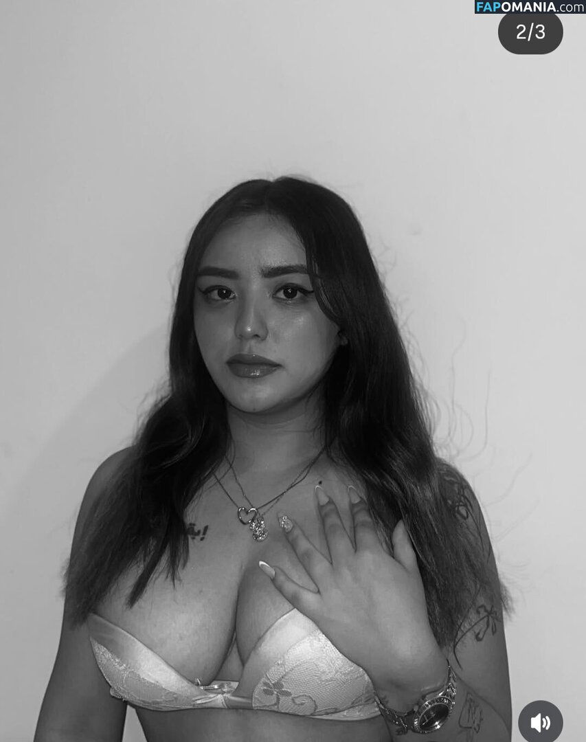 simranyonzon Naken OnlyFans  Läckta Foto #3