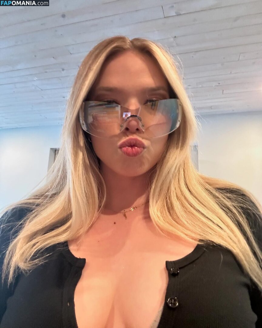 rapper / sinawynne Naken OnlyFans  Läckta Foto #9