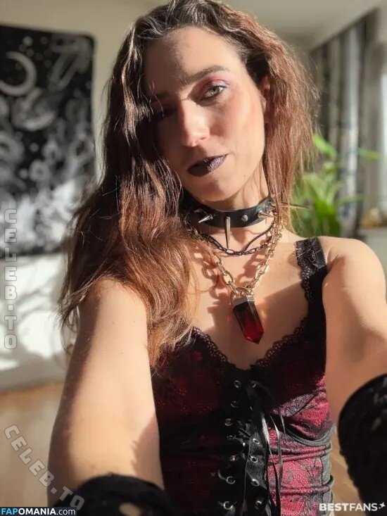 Skarlya / darkelements_byskarlya Naken OnlyFans  Läckta Foto #2