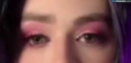 Sneaky / sneakykirby / user / zachscud Naken OnlyFans  Läckta Foto #1