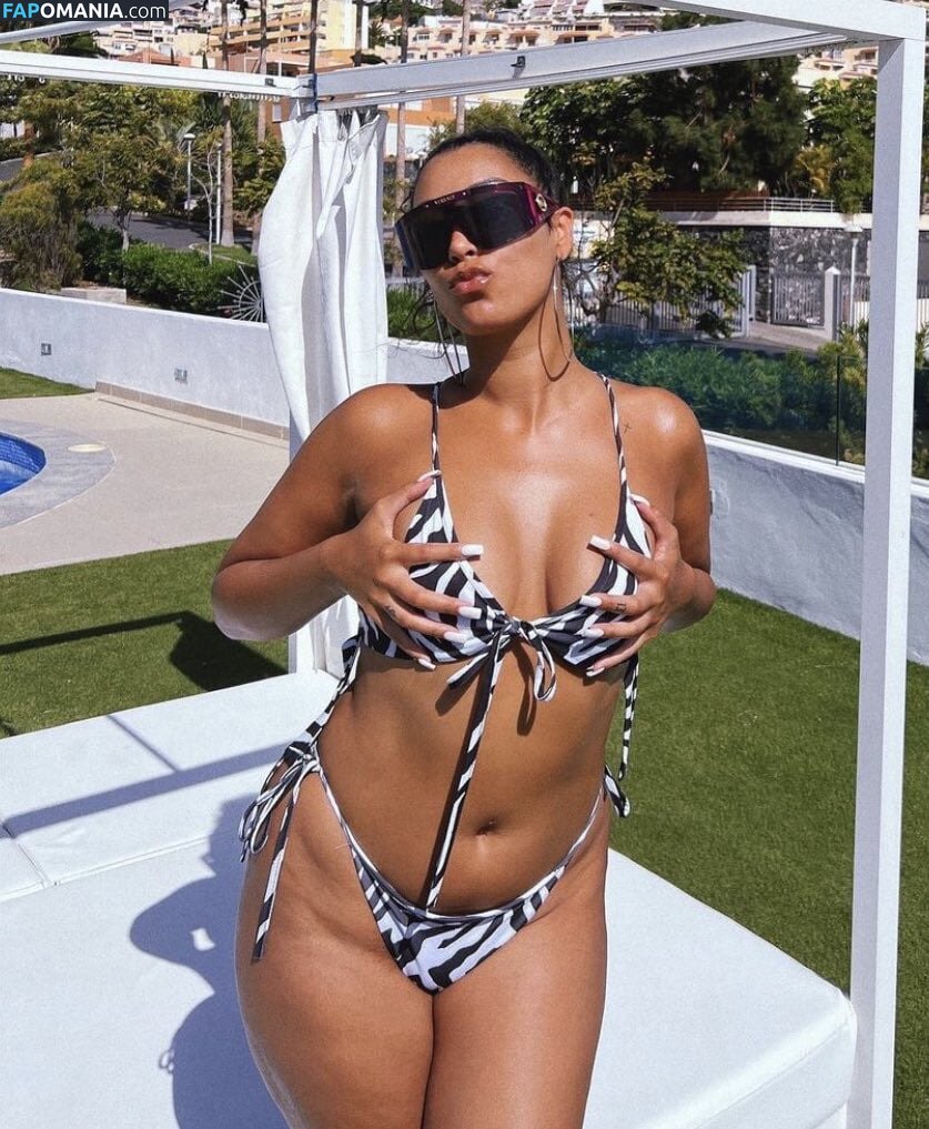 Snoochie Shy Naken OnlyFans  Läckta Foto #2