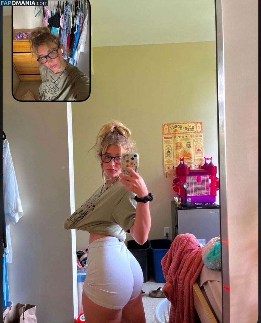 Snoop.doggy / beccacontrer-ass / helenbradshaww Naken OnlyFans  Läckta Foto #3