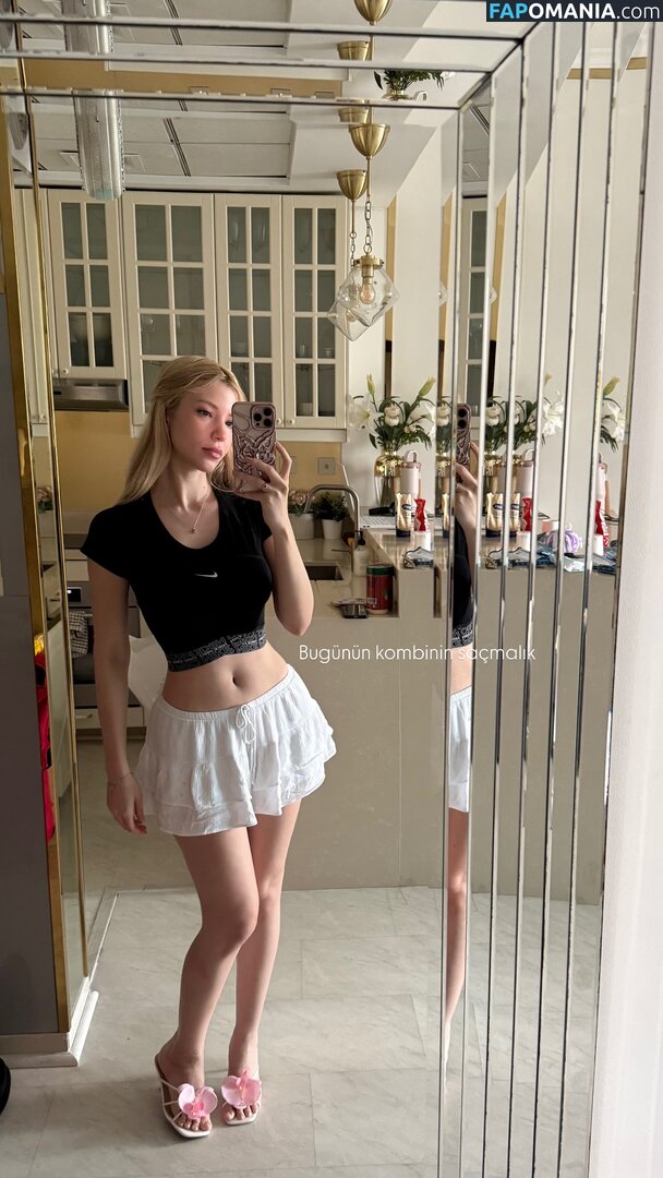 Kardelen Öztaş / Snowfuckerr / Snowmaiid Naken OnlyFans  Läckta Foto #49